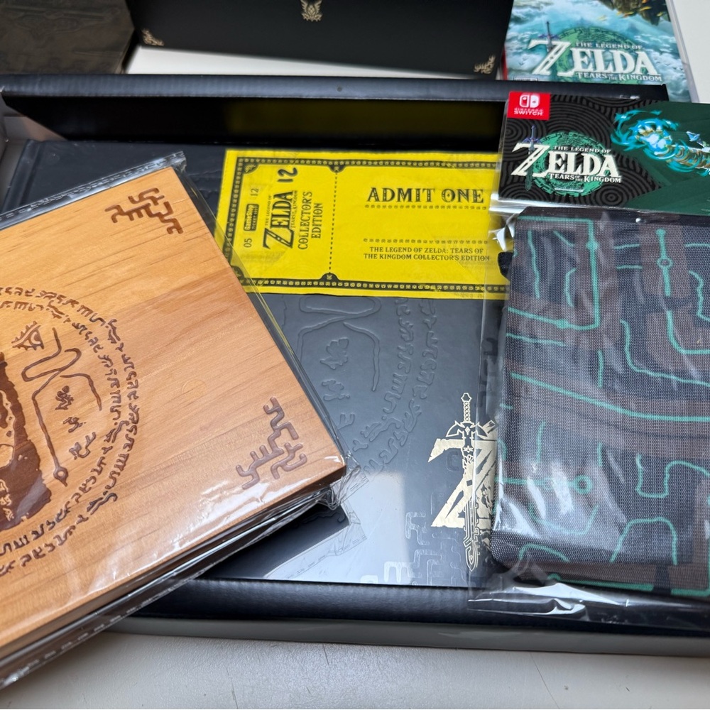 Nintendo Black and Gold Zelda Collector's Edition Tears of the Kingdom TOTK